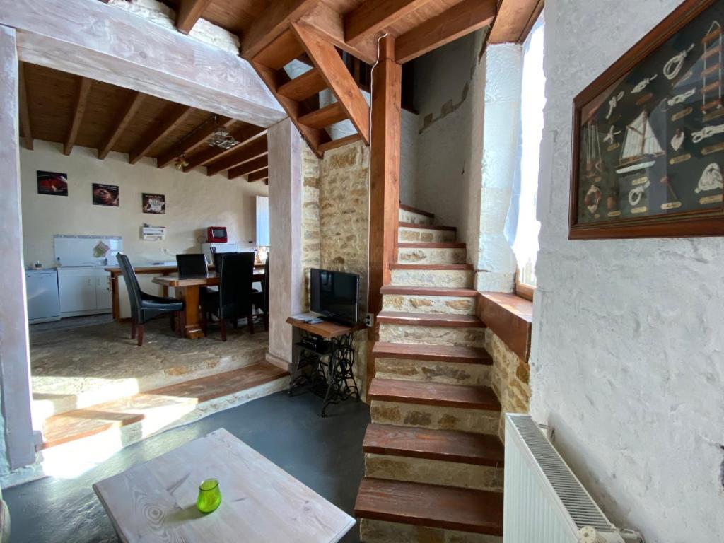 Holiday Home La Brijopa Bazoges-en-Pareds Экстерьер фото